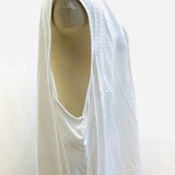 NWT CROFT & BARROW Women Sleeveless Pullover V-Neck 100% Rayon White Shirt Sz 4X - Picture 4 of 13